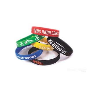 Pulseira de silicone com gravação em alto relevo com cor´1
