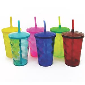 Copo de acrílico com tampa personalizado 2