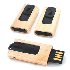Pen Drive Madeira Retrátil 2